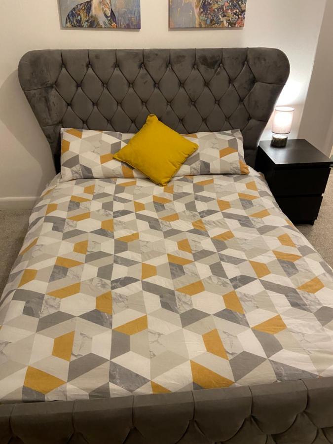 לונדון Lovely, Recently Refurbished Four Bedroom House.. מראה חיצוני תמונה